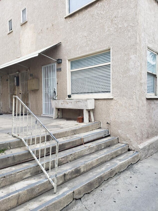 Foto principal - 922 1/2 Long Beach Blvd