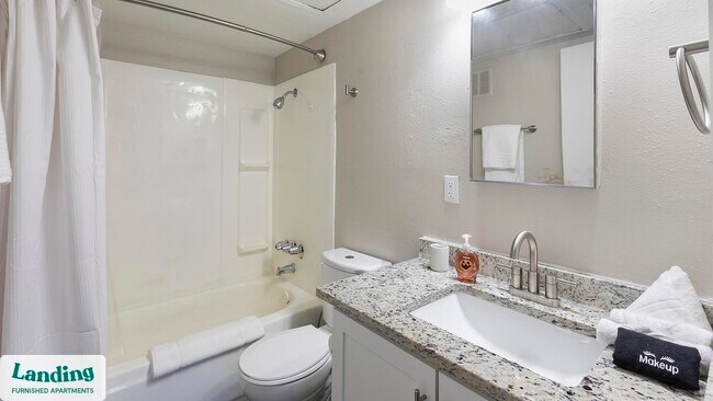 Foto del edificio - 2301 S Valley View Blvd