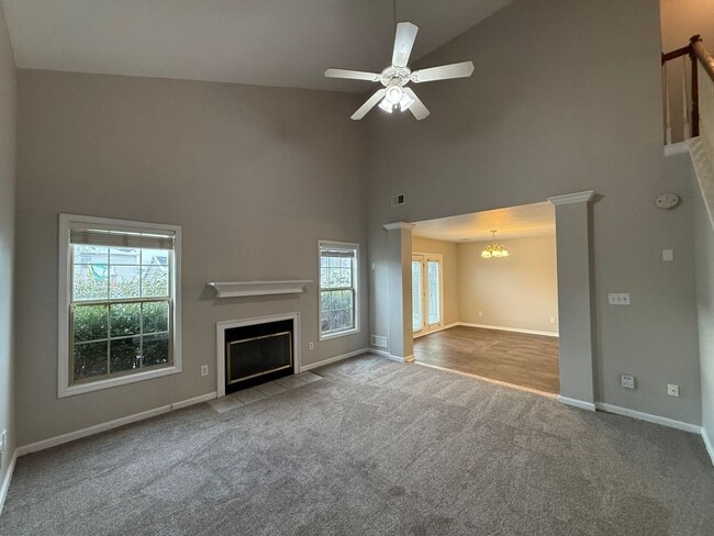 Foto del edificio - 568 Wellington Gardens Dr