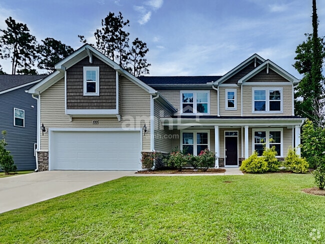 Building Photo - 100 Doral Blue Dr
