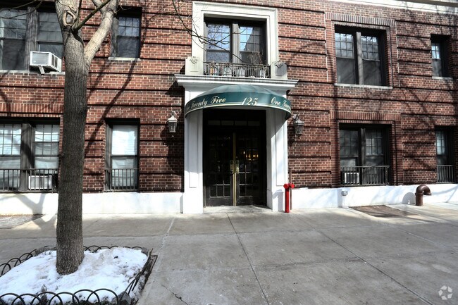 Foto del edificio - 125 W 76th St