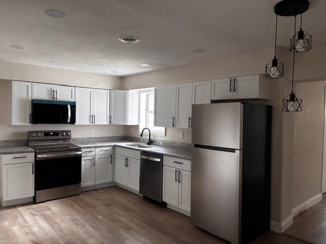 Foto del edificio - 6 Independence Dr