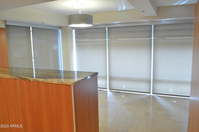 Foto del edificio - 7131 E Rancho Vista Dr