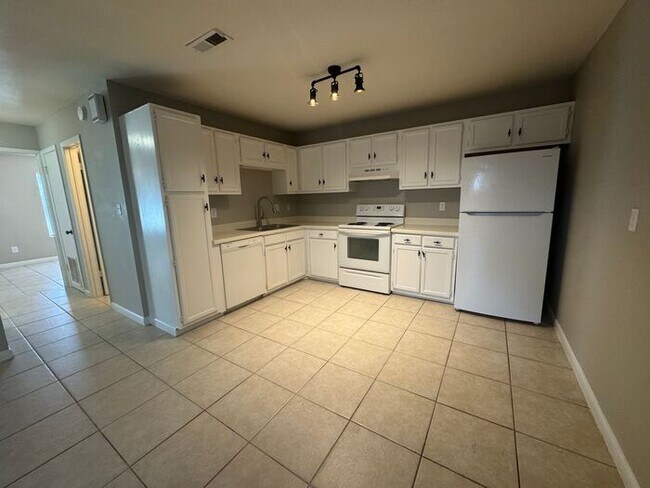 Foto del edificio - Gulf Breeze - Greenbriar Estate - 2 bedroo...