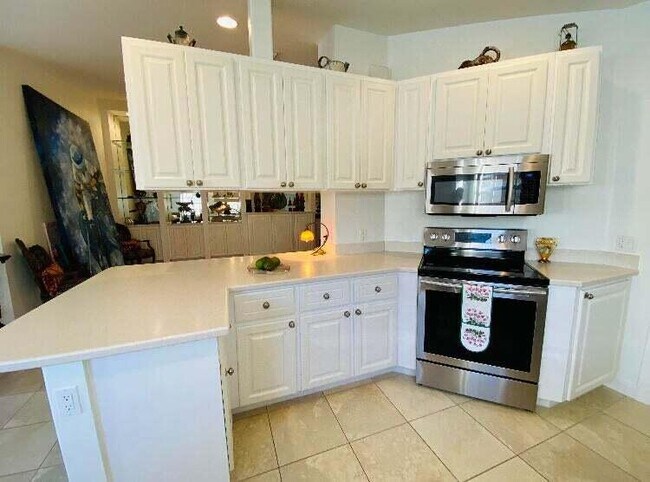 Building Photo - 8375 Quito Pl