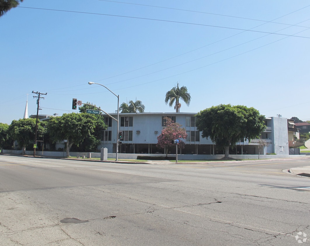 Primary Photo - 804 N Garfield Ave