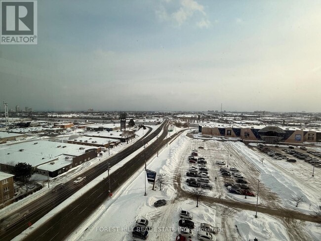 Building Photo - 1007 The Queensway