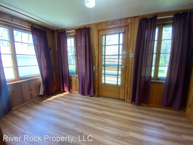 Foto del edificio - 4 br, 2 bath House - 1450 12th St N