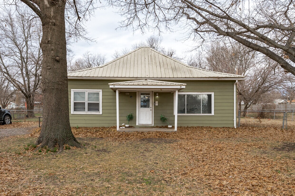 Foto principal - 1210 S Chester St