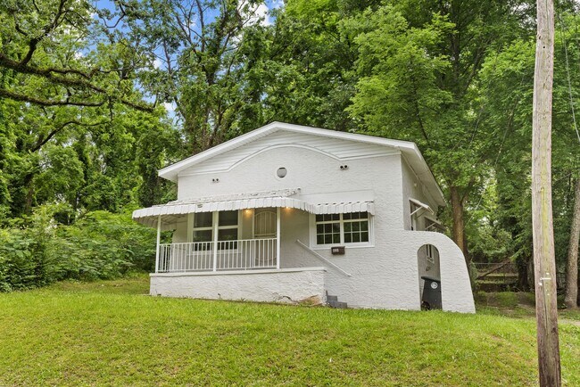 Foto del edificio - Charming 2 Bedroom, 2 Bathroom house