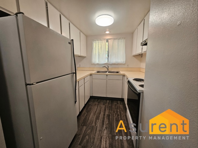Building Photo - Bright & Spacious 2-Bedroom Apartment in A...