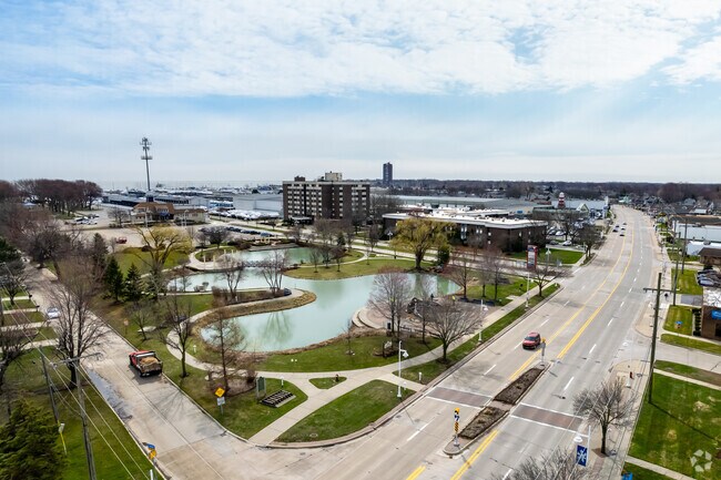 Take a Walk With Your Dog To Nearby Wahby Park, Which Offers Scenic Views of the Water and Access to Public Boat Ramps