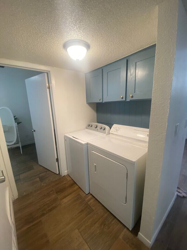 Foto del edificio - Lower valley duplex for rent