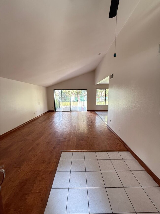 Building Photo - Charming 3-Bedroom, 2-Bathroom Home in the...