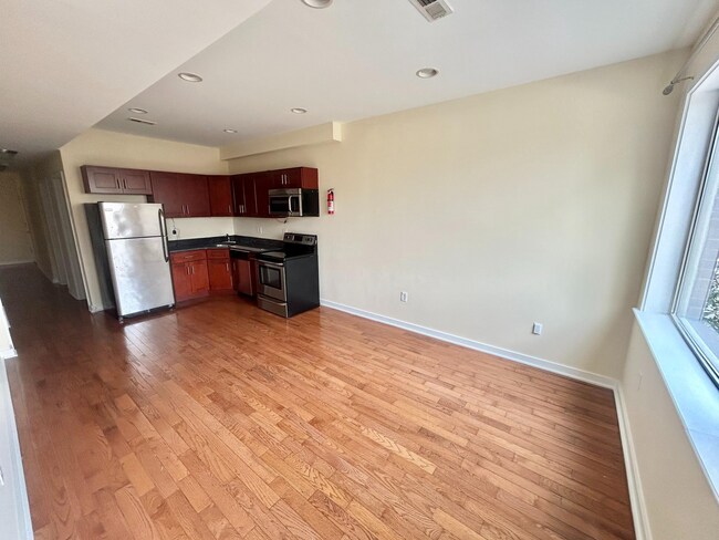 Foto del edificio - 332 N 41st St