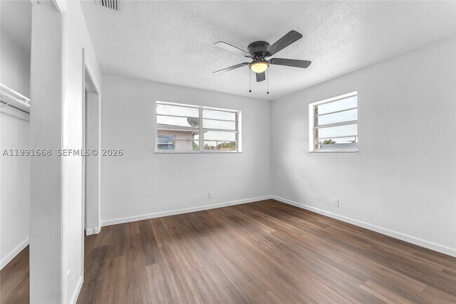Foto del edificio - 3750 SW 59th Terrace