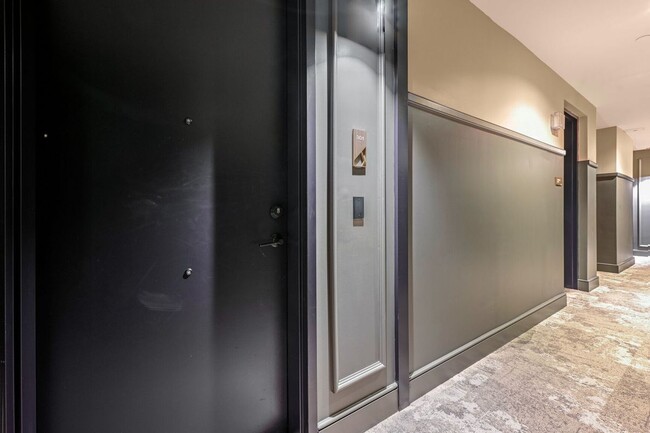 Foto del edificio - 7175 12th St NW