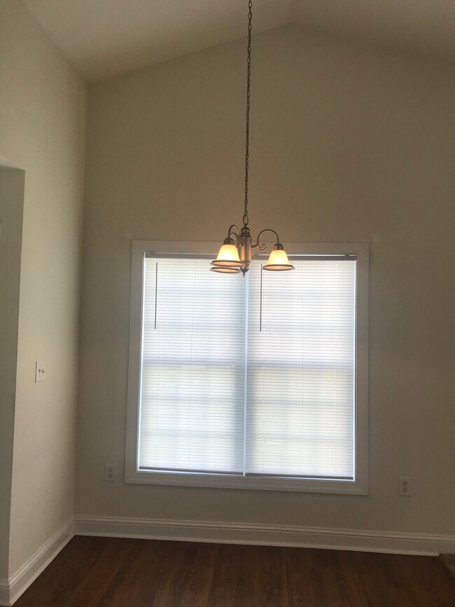 Foto del edificio - 1120 Crescent Meadows Dr