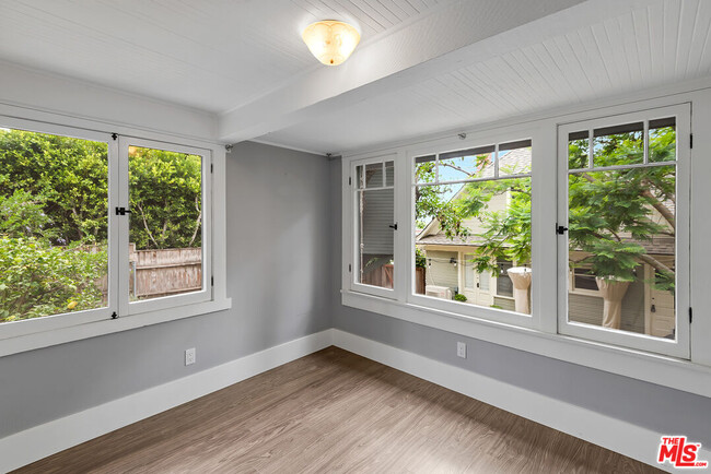 Building Photo - 2609 3rd St