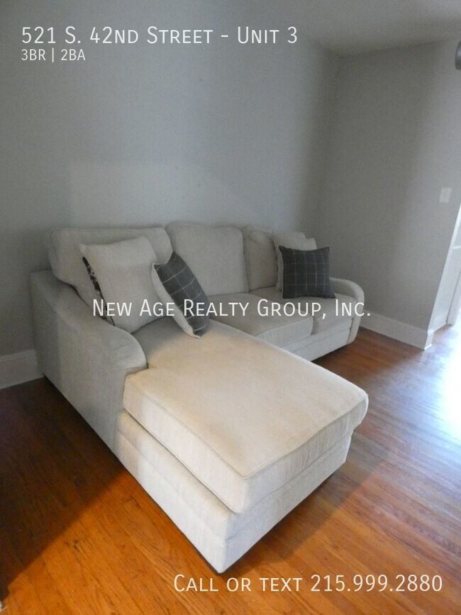 Building Photo - Spacious apartment in University City!