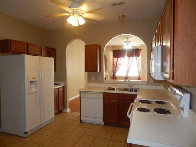 Building Photo - 307 Alabarda Ln