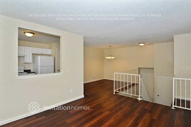 Foto del edificio - 17634 Snowberry Way