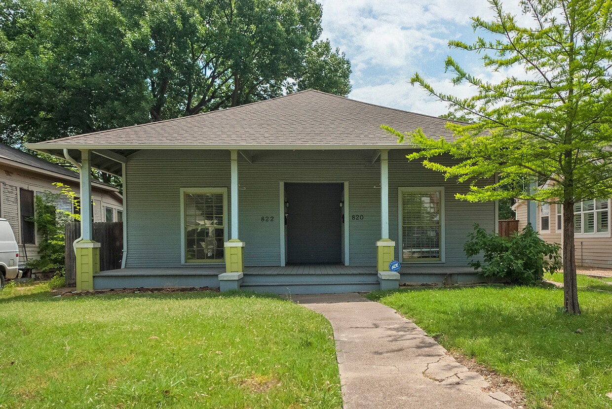 Primary Photo - 822 Haines Ave