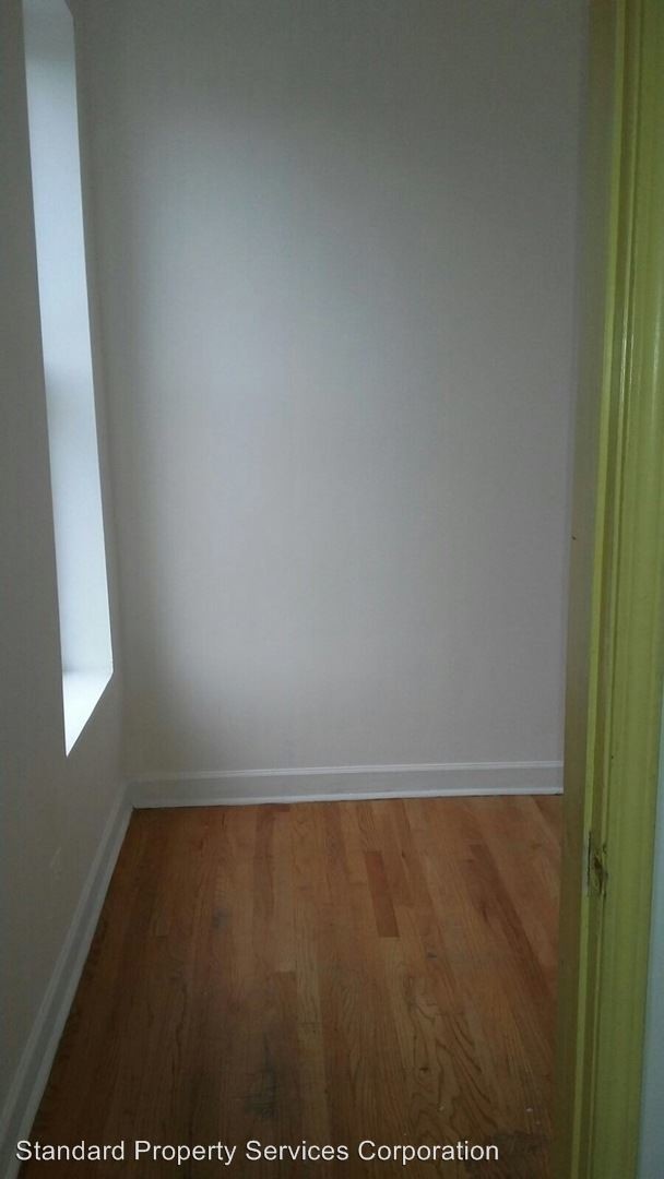 Building Photo - 3 br, 1 bath  - 2300 S Troy St.