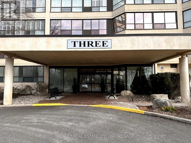 Building Photo - 3-PH3 Towering Heights Blvd