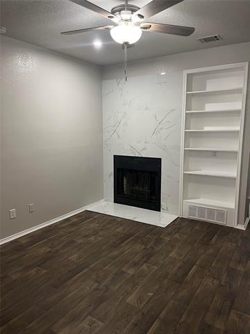 Building Photo - 10601 Flamewood Dr