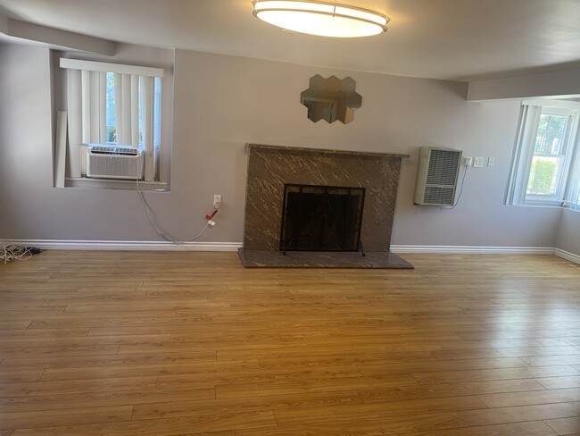 Building Photo - 2659 New York Dr