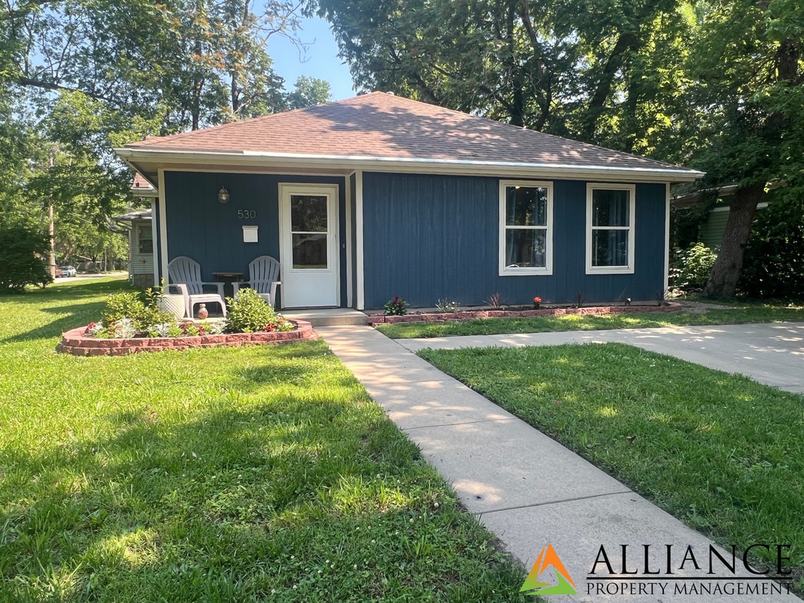 Foto principal - 530 Bluemont Ave