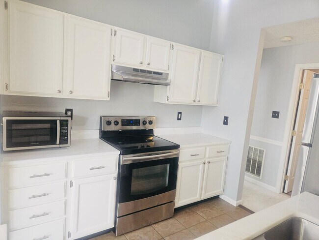 Foto del edificio - 5650 Wade Ct