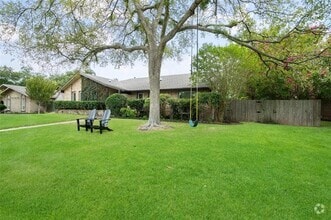 Building Photo - 6732 Hillwood Ln
