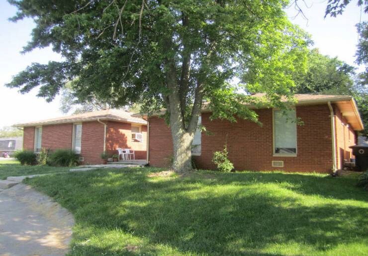 Primary Photo - 2538 W Memorial Dr
