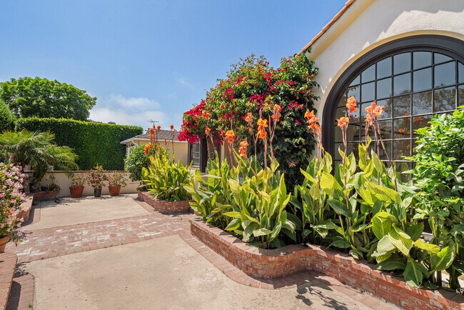 Foto del edificio - 3109 Stanford Ave