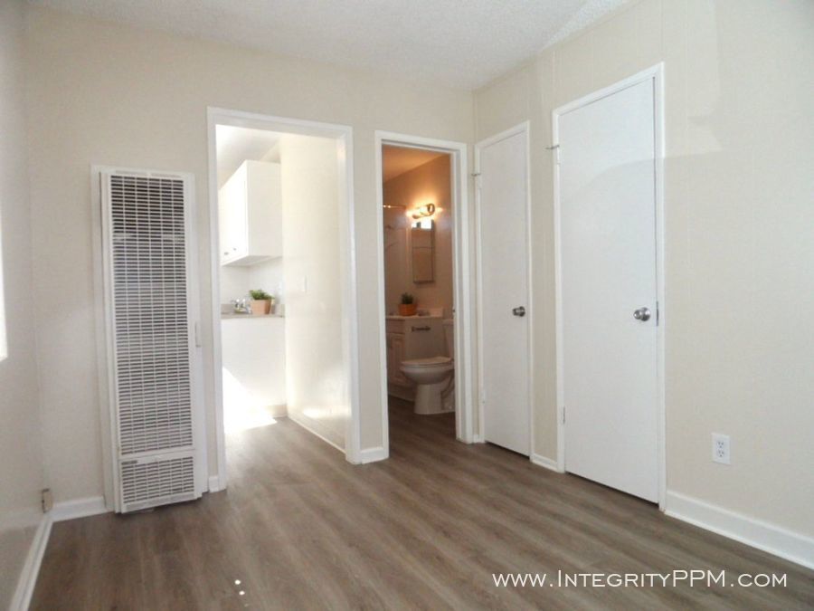 Primary Photo - 5840 Albemarle St