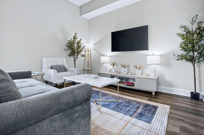 Building Photo - 110 N Boston Ave