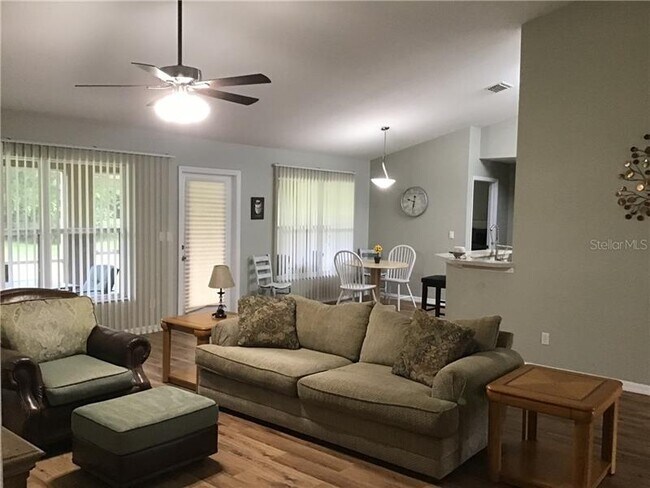 Foto del edificio - 2091 Snowflake Ln