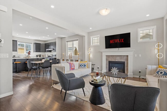 Building Photo - 56 Cityscape Mount NE