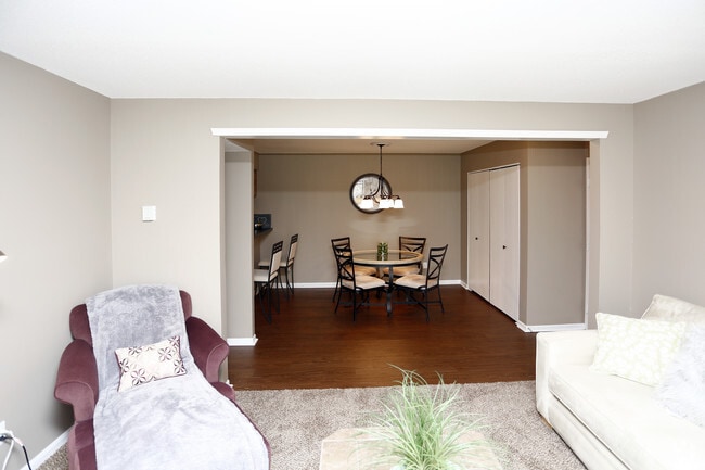 Living Room - Beechmill Apartments