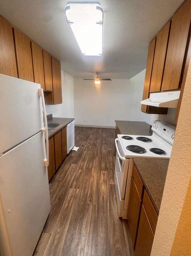 Interior Photo - Lakeview Court Apartments