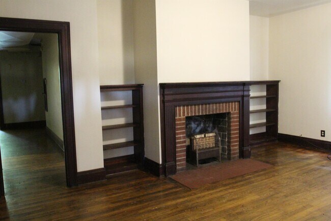 Foto del edificio - 823 W Society Ave