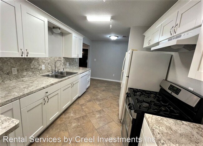 Building Photo - 3 br, 2 bath House - 5111 Sue Avenue