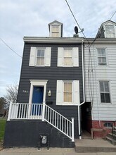 Building Photo - 701 Vander Ave