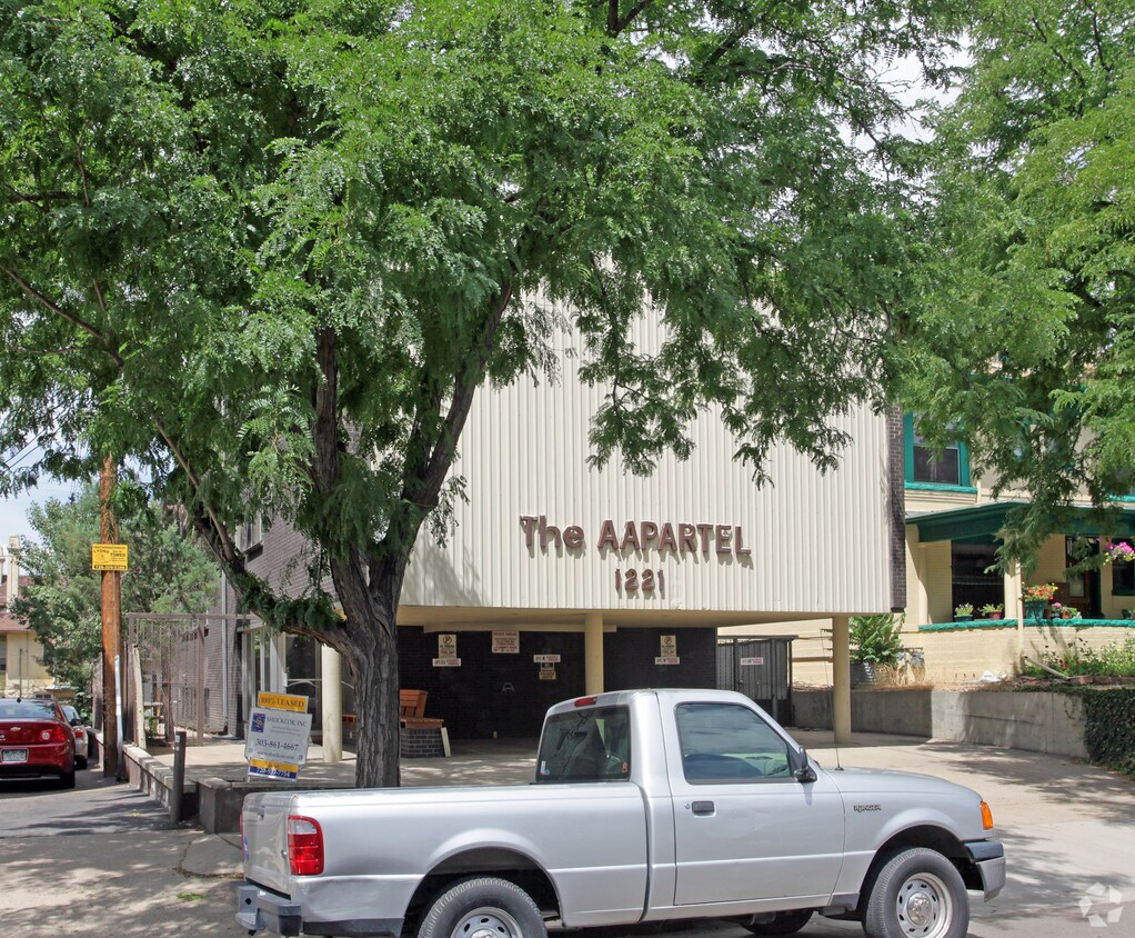 Building Photo - Aapartel Apartments