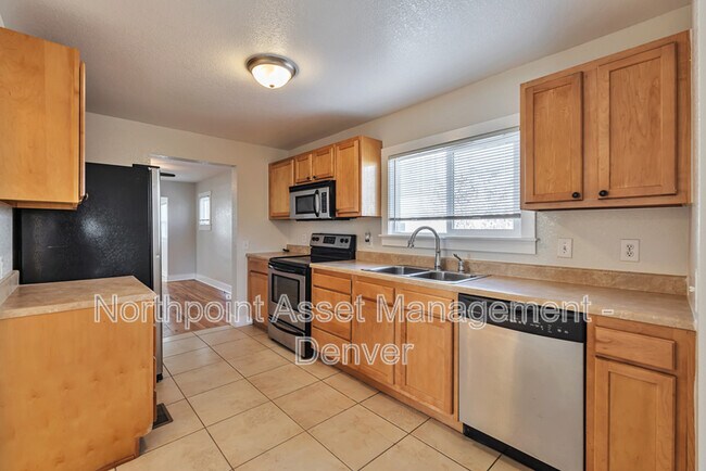 Building Photo - 1266 Osceola St