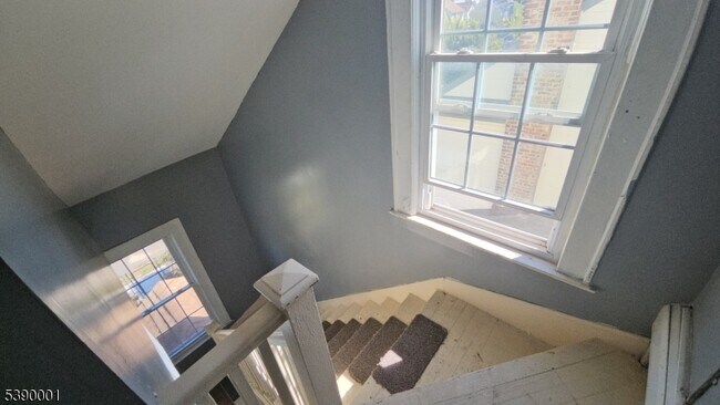 Foto del edificio - 264 Pomona Ave