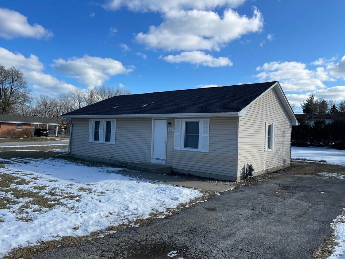 Primary Photo - 12305 W Bonnie Brook Ln