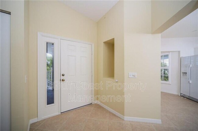 Building Photo - 902 Addington Ct